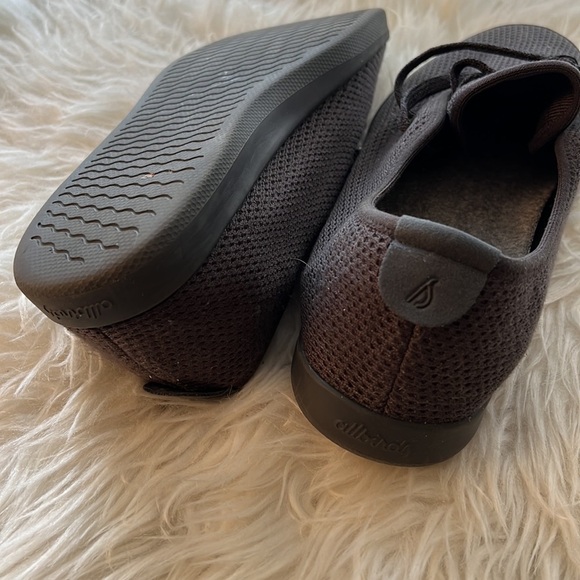 All birds dark gray shoes size is 9 uk 8 - Picture 4 of 4